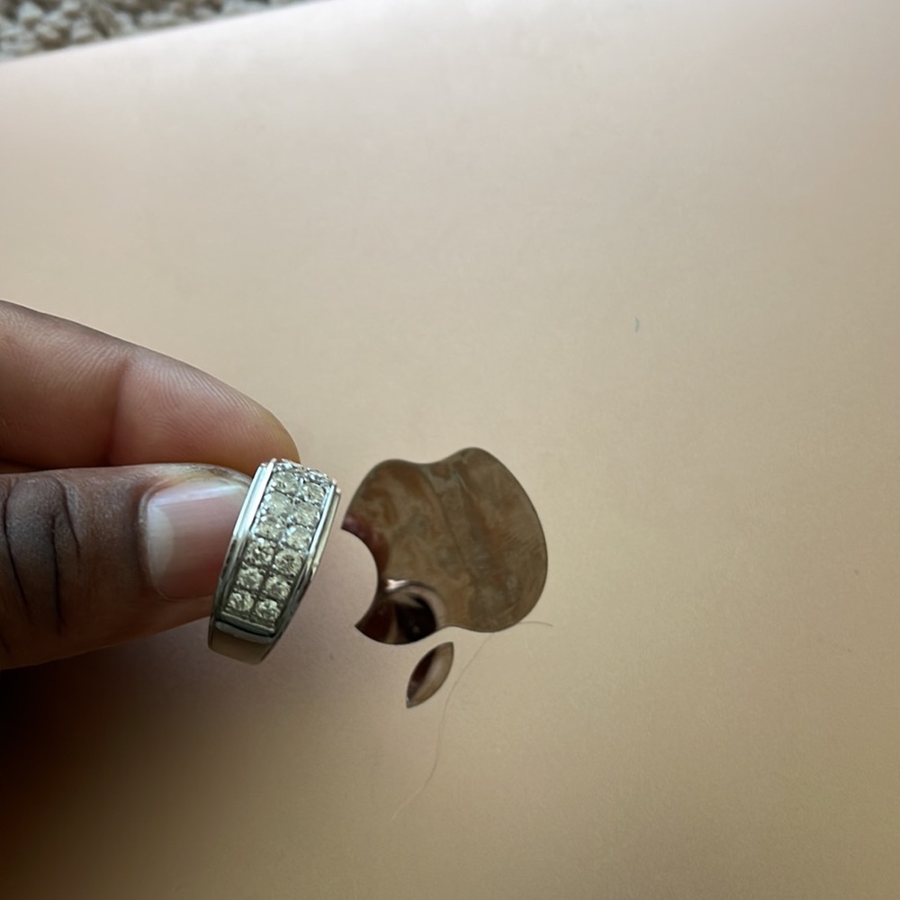 Diamond ring - Picture 3 of 3